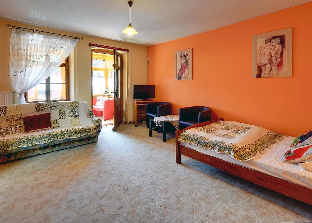 Apartamenty I Pokoje Karpacz - Centrum Karpacza, Parking W Cenie! Quarto em Acomodações Particulares