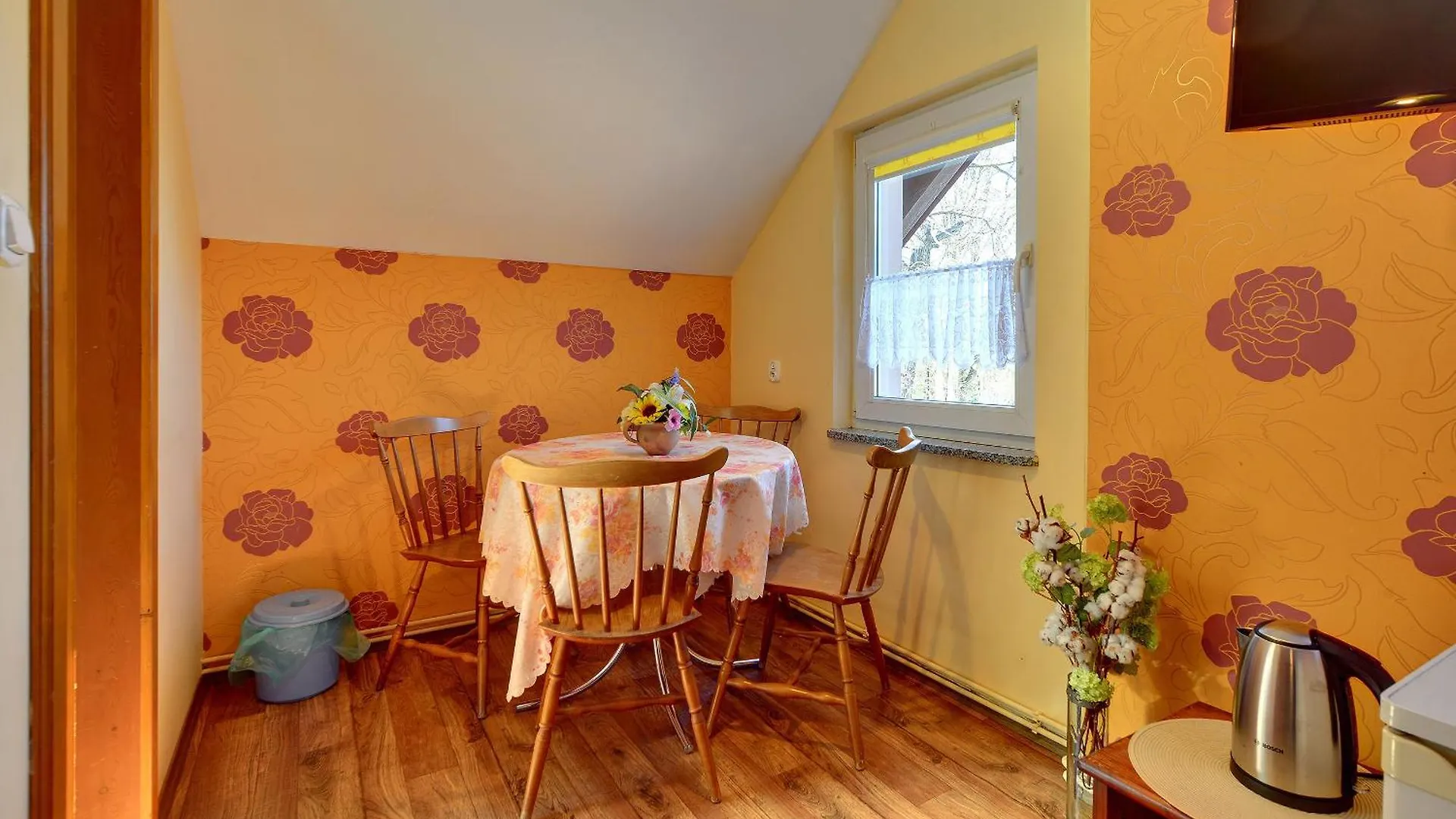 Apartamenty I Pokoje Karpacz - Centrum Karpacza, Parking W Cenie! 0*,