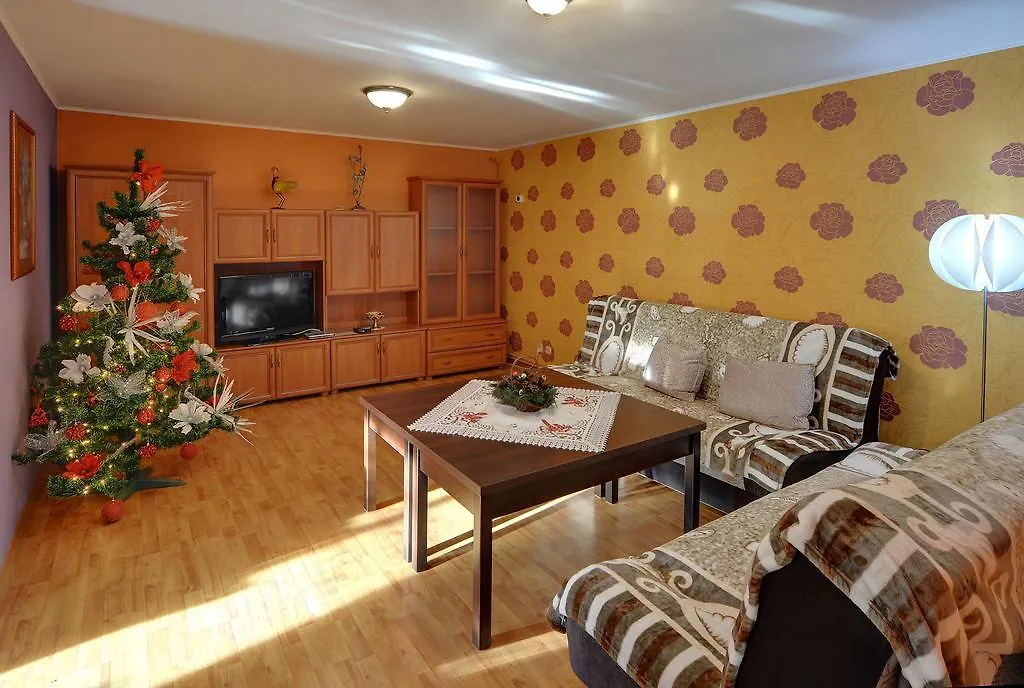 Apartamenty I Pokoje Karpacz - Centrum Karpacza, Parking W Cenie! Quarto em Acomodações Particulares